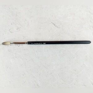 MAC 194 Concealer Brush